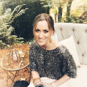 Meet your Posher, Corinne